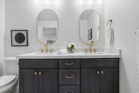 Tiny photo for 4386 S 2490 E, Holladay, UT 84124 (MLS # 2124838)