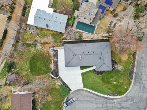 Tiny photo for 4386 S 2490 E, Holladay, UT 84124 (MLS # 2124838)