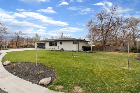 Tiny photo for 4386 S 2490 E, Holladay, UT 84124 (MLS # 2124838)