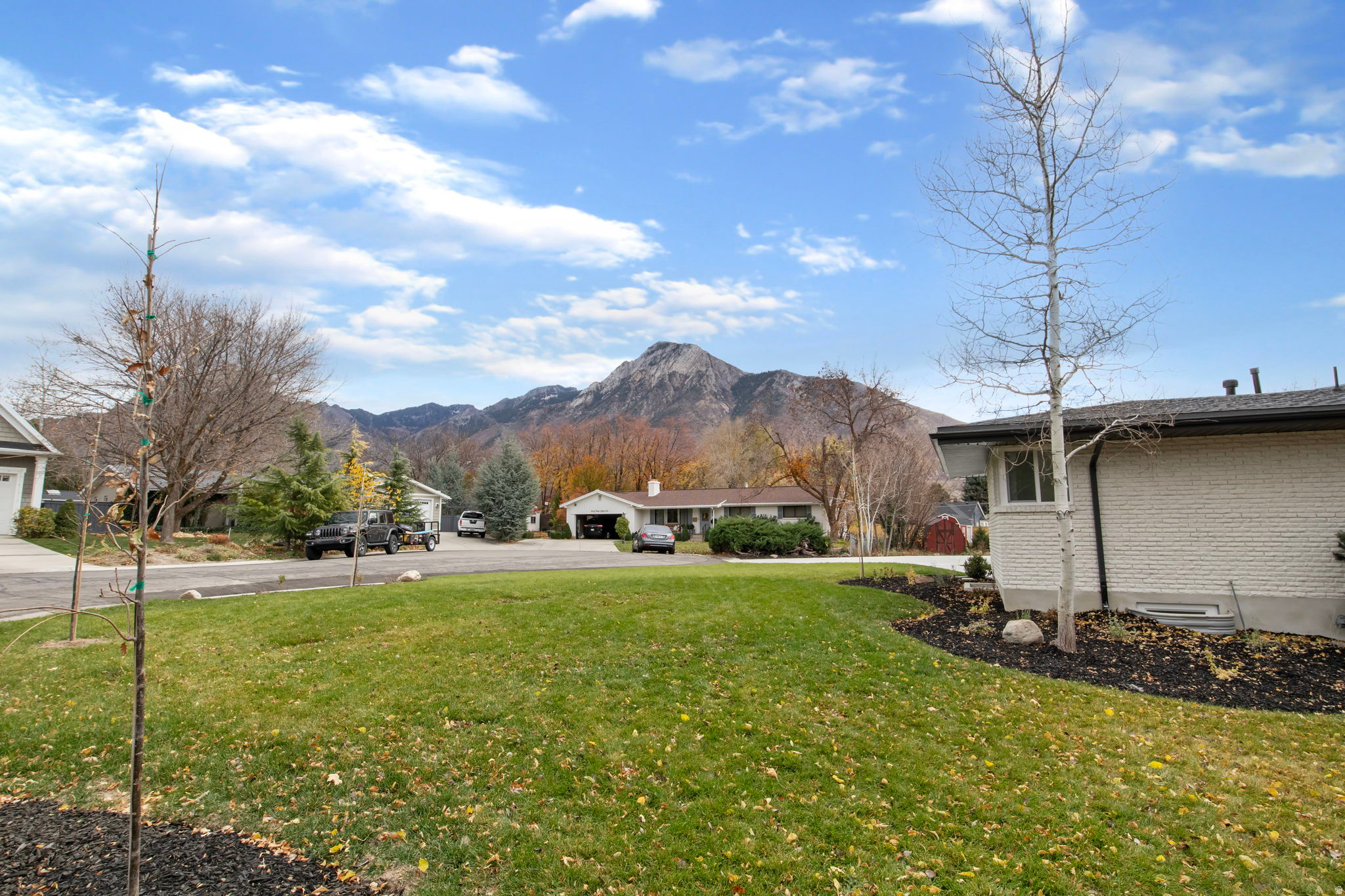 SULLIVAN ACRES - Residential