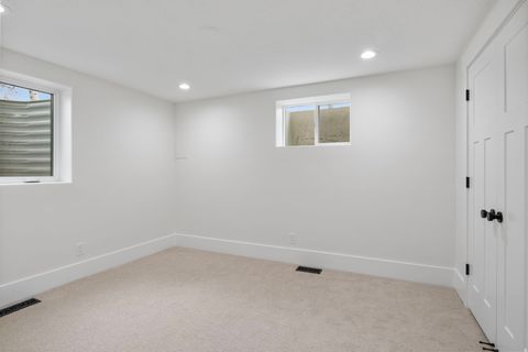 Tiny photo for 4386 S 2490 E, Holladay, UT 84124 (MLS # 2124838)
