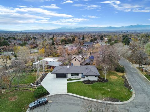 Tiny photo for 4386 S 2490 E, Holladay, UT 84124 (MLS # 2124838)