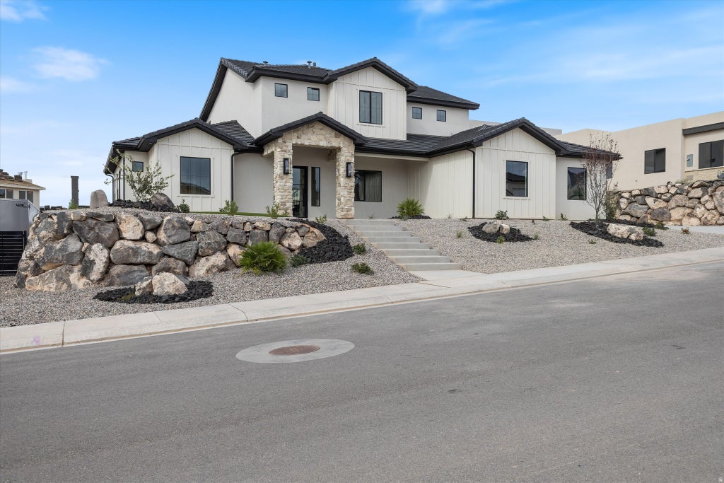 Photo of 1498 W 840 S, Hurricane, UT 84737 (MLS # 2182166)