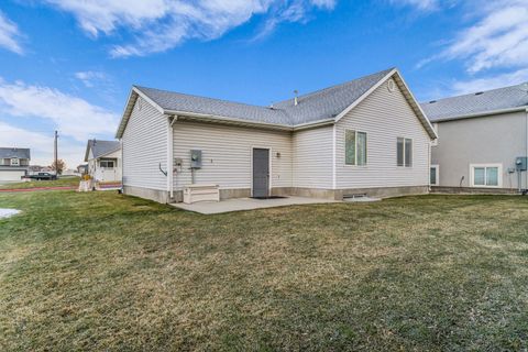 Tiny photo for 801 S 425 E, Brigham City, UT 84302 (MLS # 2132112)