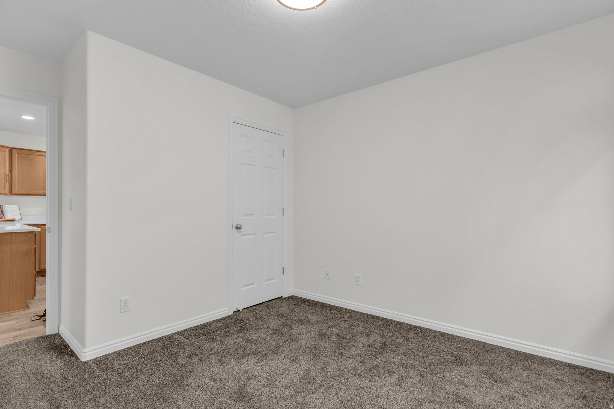 LOT 7 EAGLE CREST TO - Residential