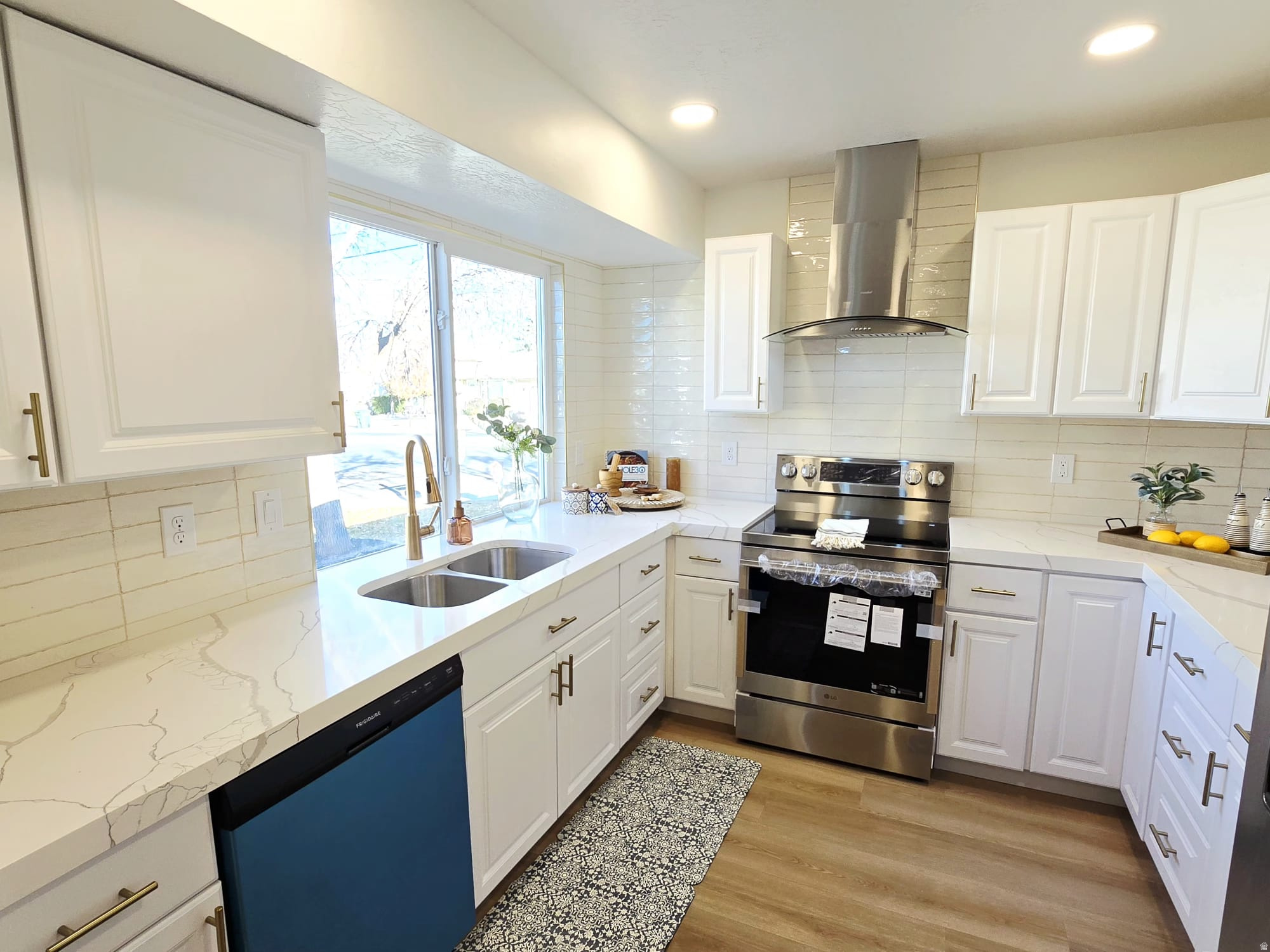 WESTWOOD ESTATES #6 - Residential