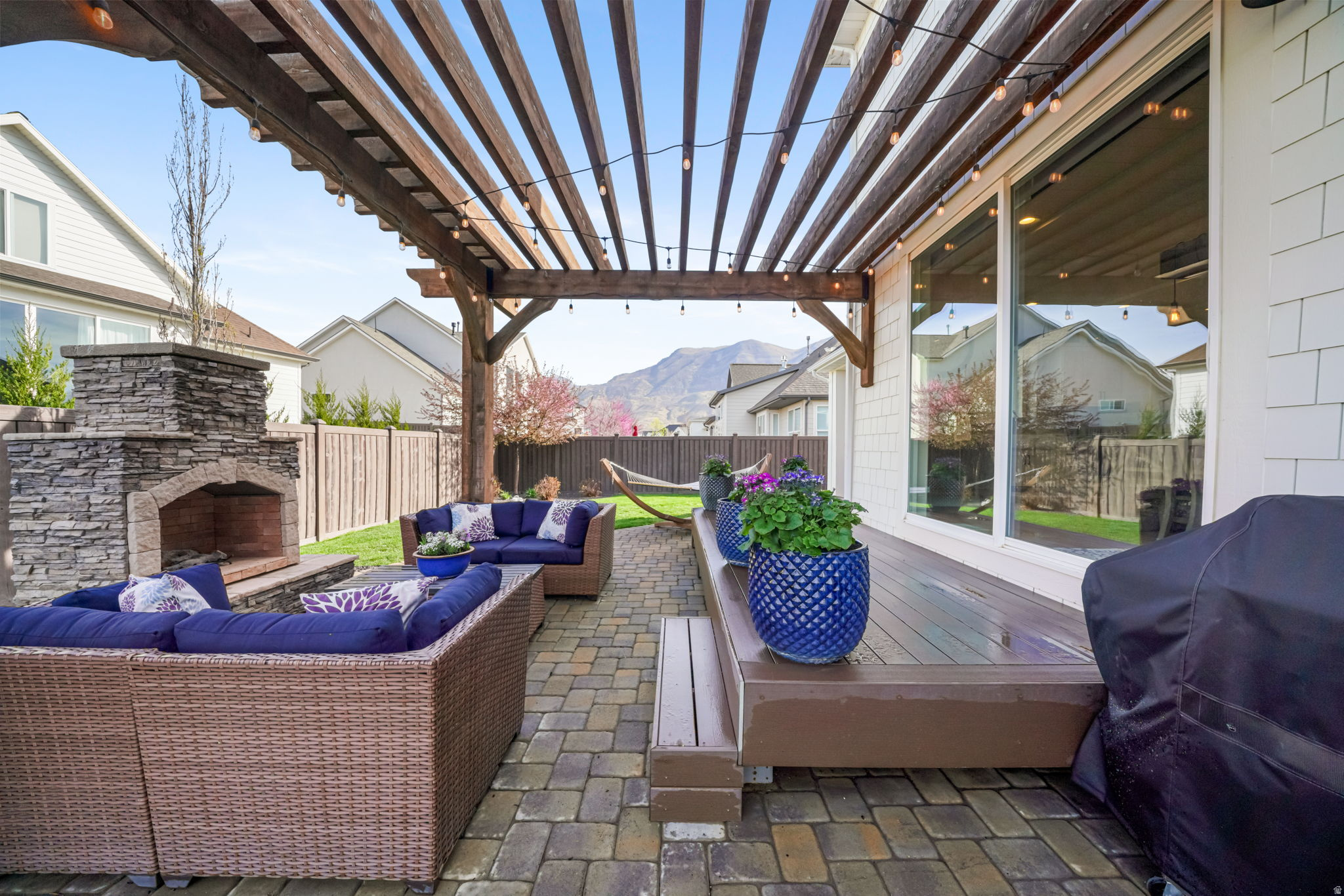 AUTUMN CREST PHASE 1 - Residential