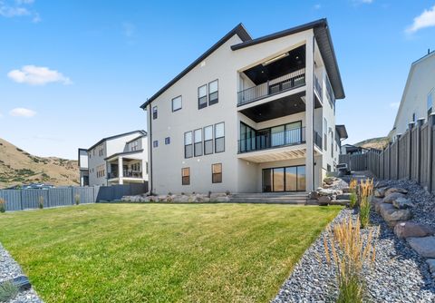 Tiny photo for 5591 N VALLEY VIEW RD E, Lehi, UT 84043 (MLS # 2114726)