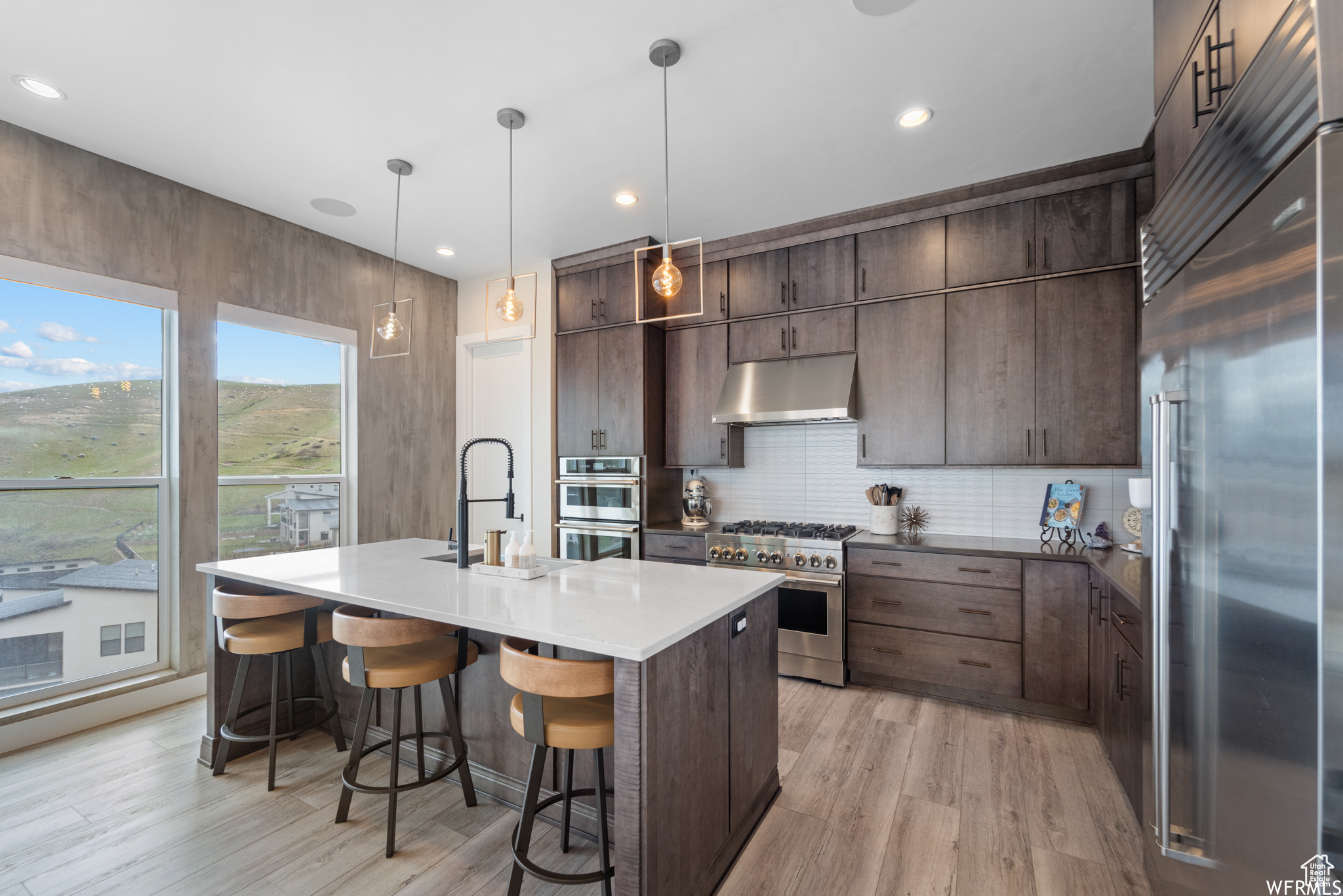 CANYON POINT - Residential