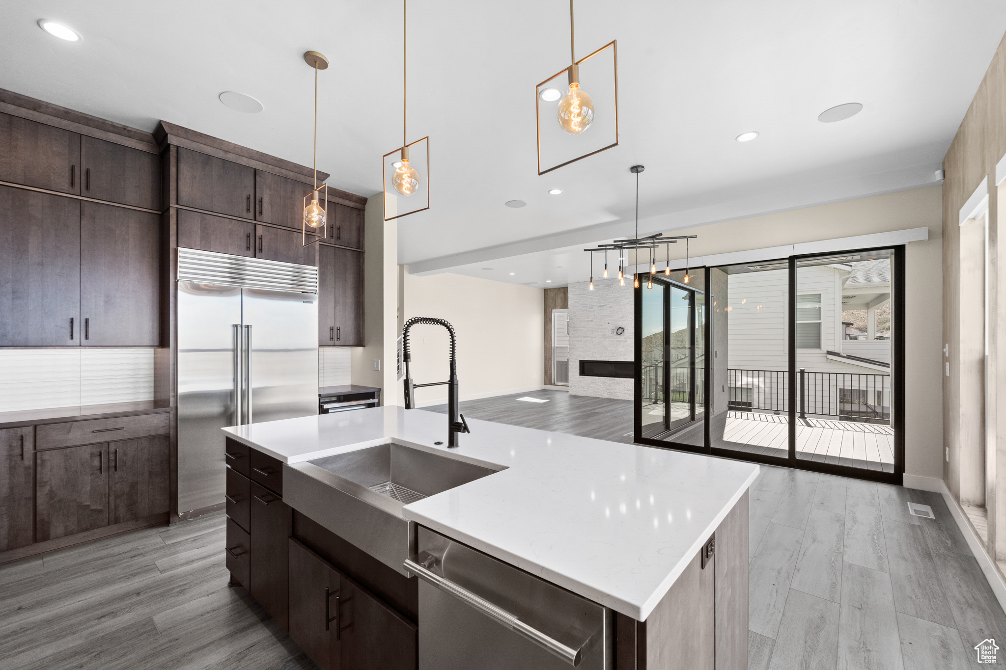 CANYON POINT - Residential