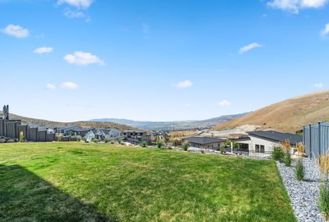 Tiny photo for 5591 N VALLEY VIEW RD E, Lehi, UT 84043 (MLS # 2114726)