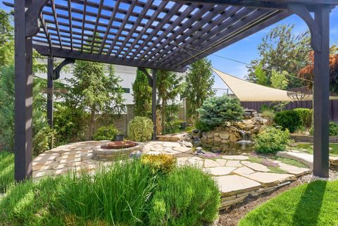 Tiny photo for 1247 W ALTA CREEK CIR S, South Jordan, UT 84095 (MLS # 2159067)