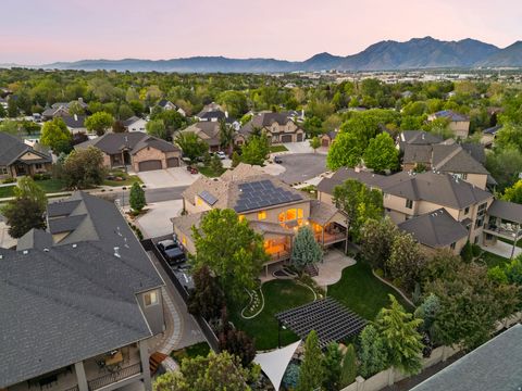 Tiny photo for 1247 W ALTA CREEK CIR S, South Jordan, UT 84095 (MLS # 2159067)