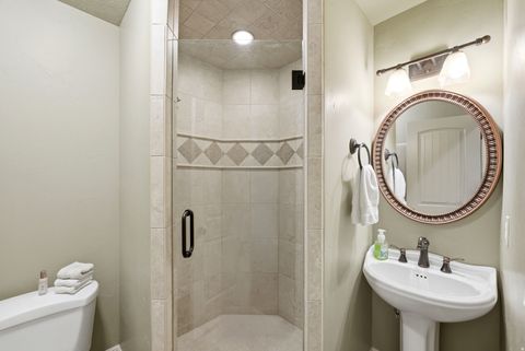 Tiny photo for 1247 W ALTA CREEK CIR S, South Jordan, UT 84095 (MLS # 2159067)