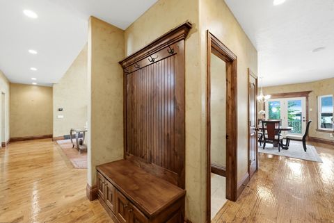 Tiny photo for 1247 W ALTA CREEK CIR S, South Jordan, UT 84095 (MLS # 2159067)
