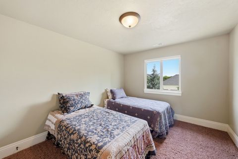 Tiny photo for 1247 W ALTA CREEK CIR S, South Jordan, UT 84095 (MLS # 2159067)