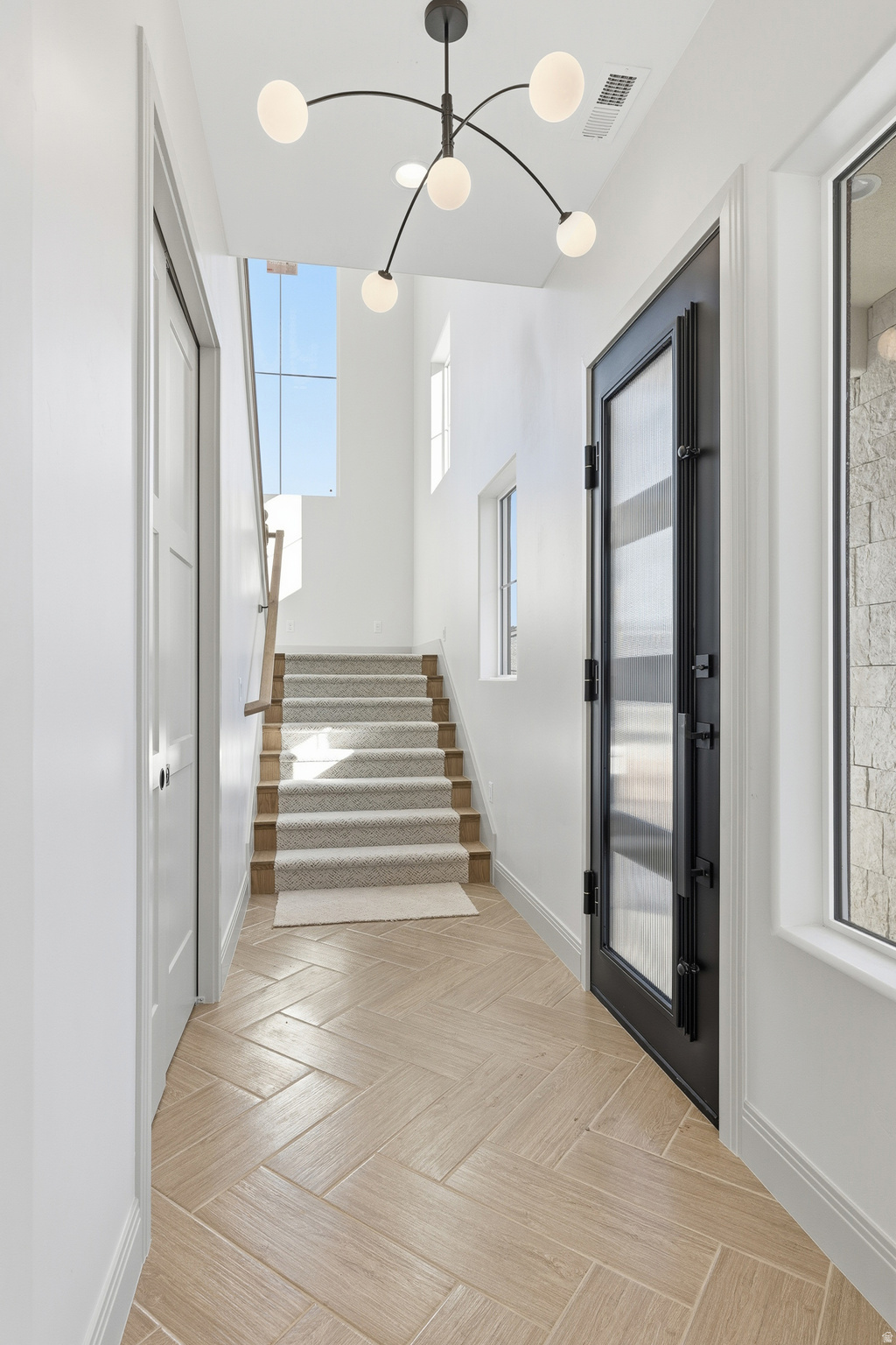 FALCON RIDGE - Residential