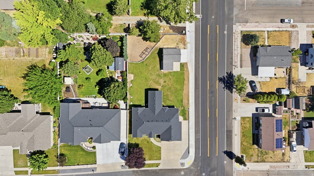 Photo of 546 W 2525 S, Syracuse, UT 84075 (MLS # 2170636)