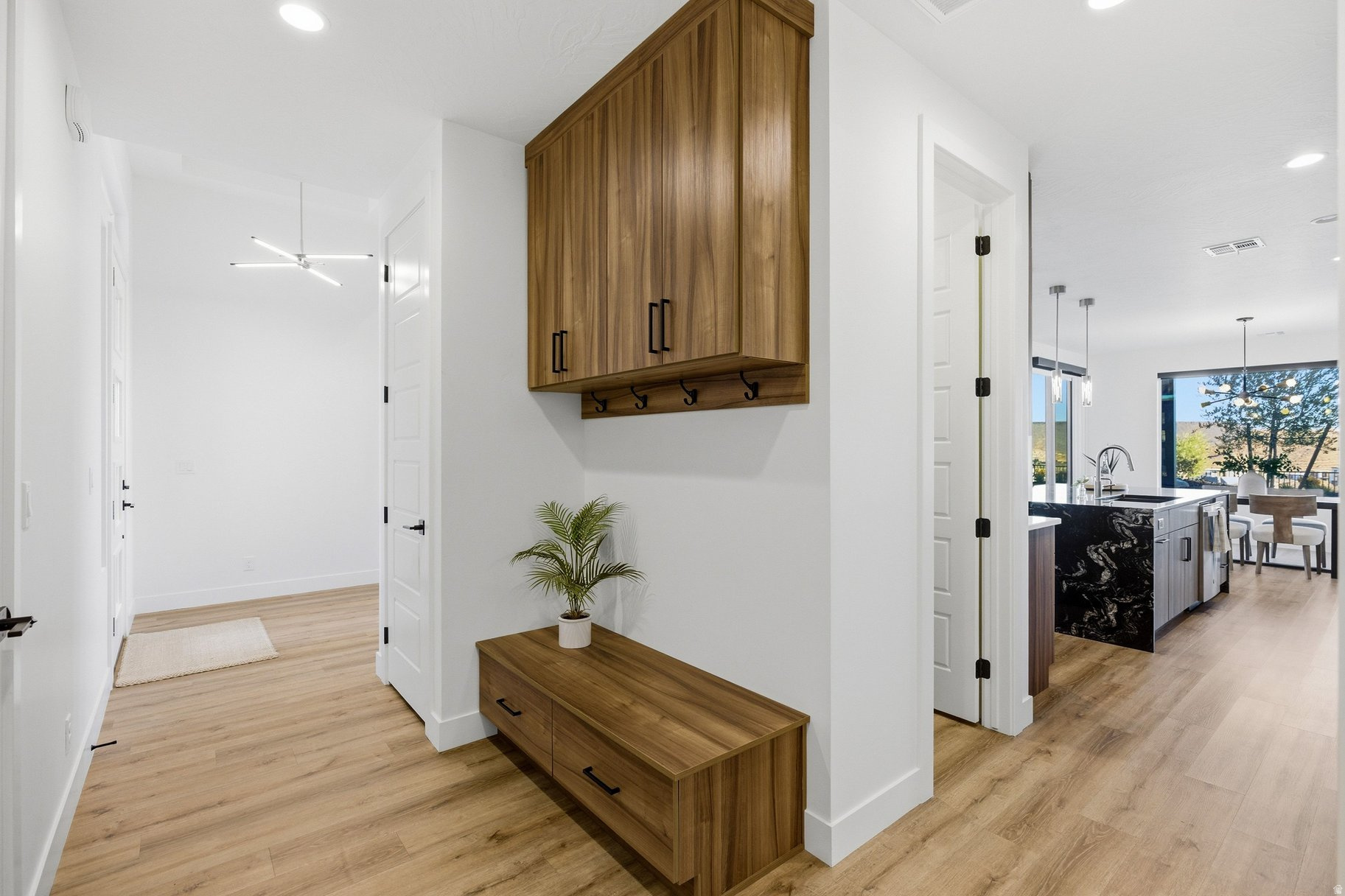 ARANCIO POINT AT DIVARIO PH 1 - Residential