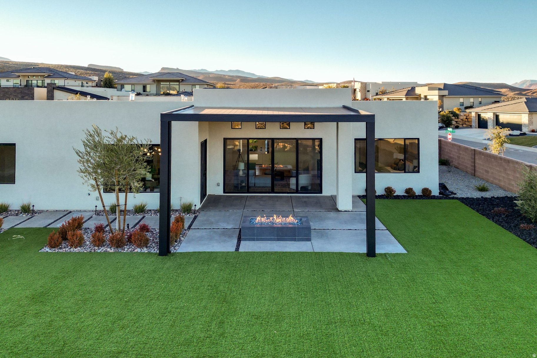 ARANCIO POINT AT DIVARIO PH 1 - Residential