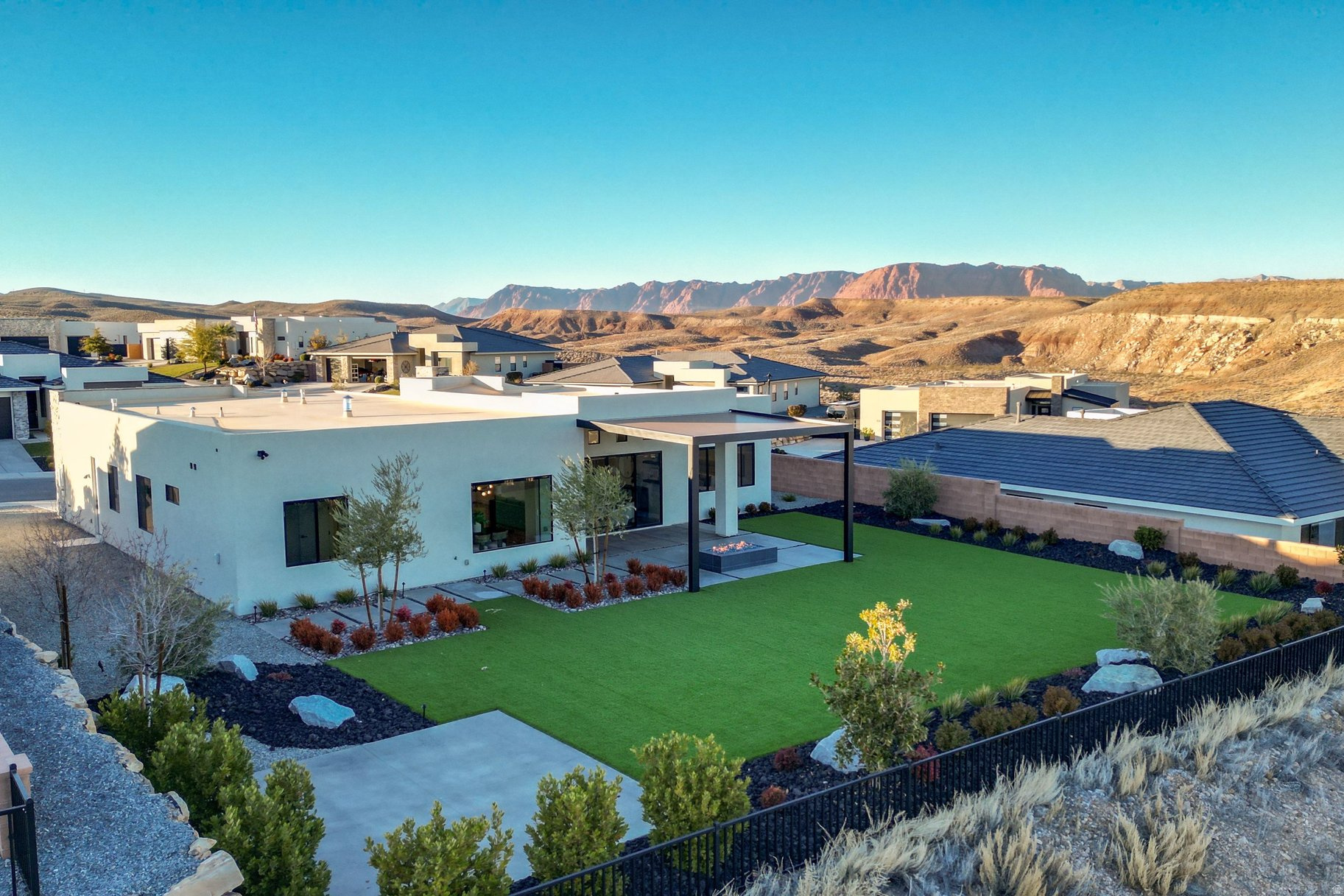 ARANCIO POINT AT DIVARIO PH 1 - Residential