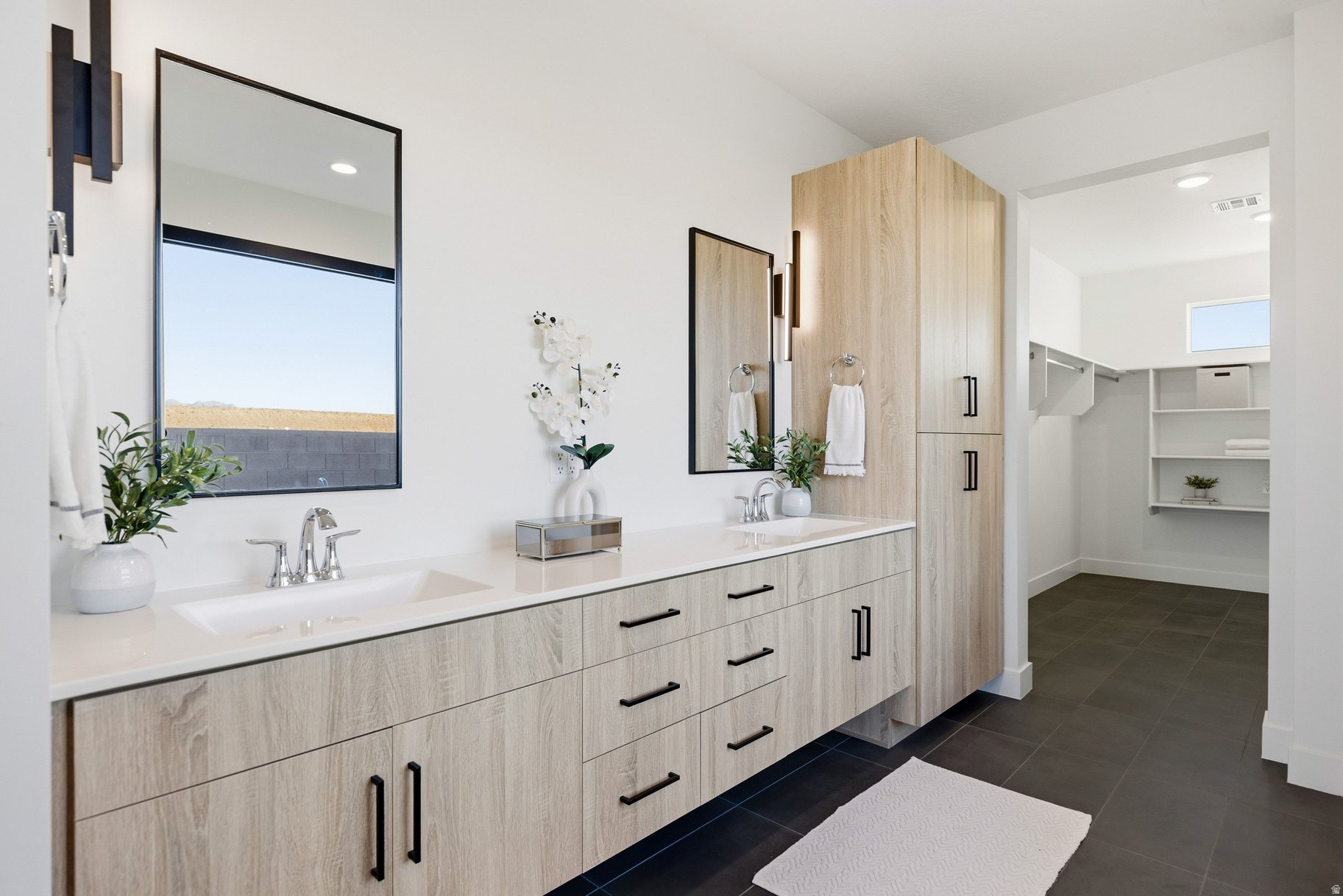 ARANCIO POINT AT DIVARIO PH 1 - Residential