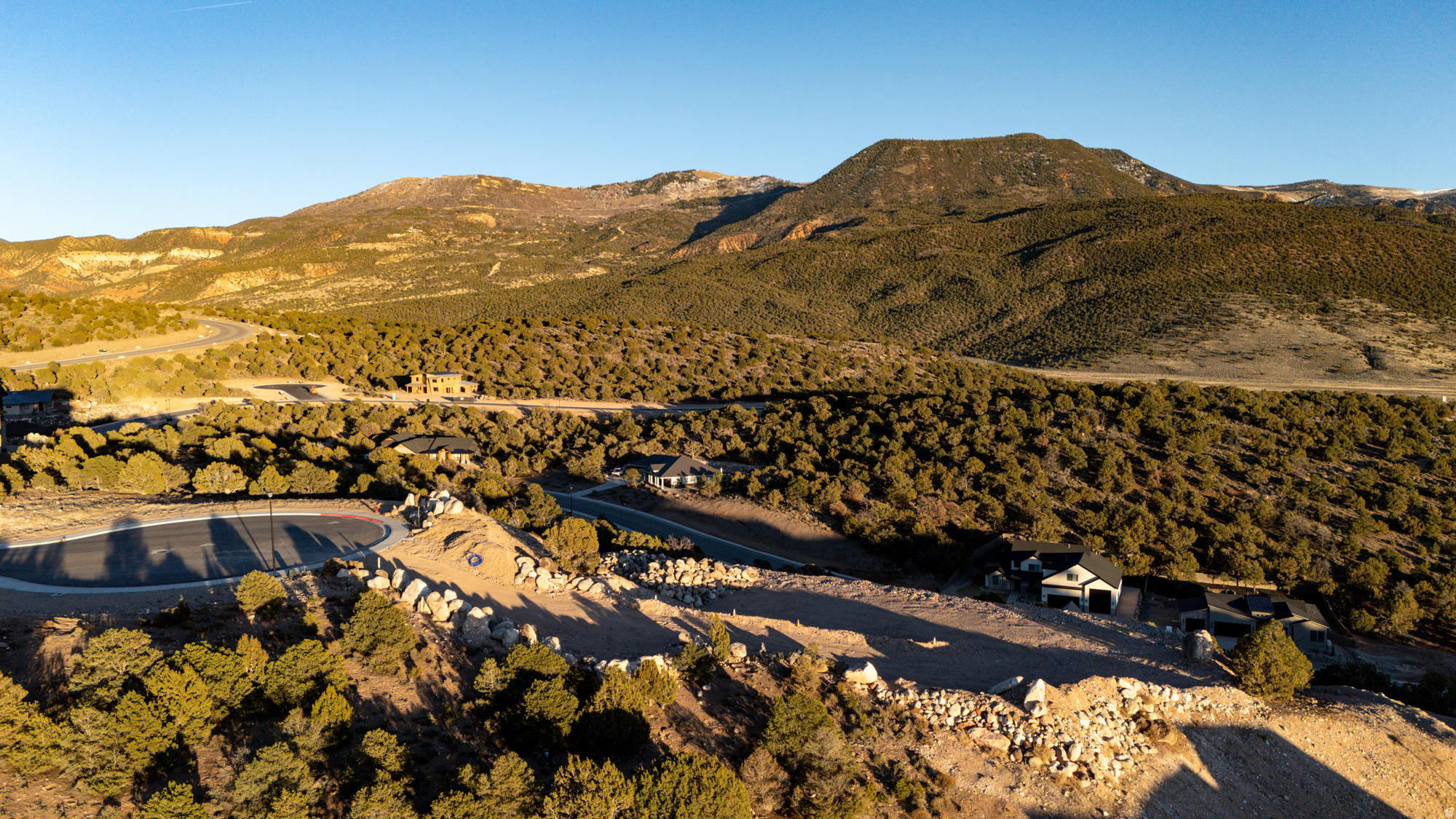 SADDLEBACK RIDGE - Land