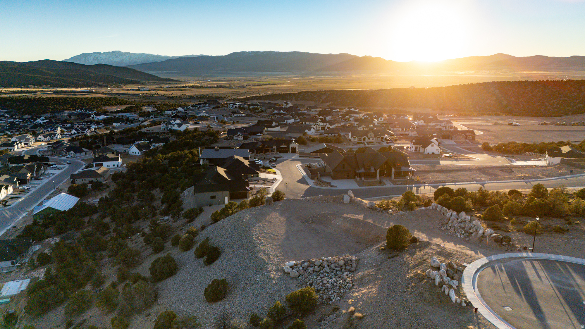 SADDLEBACK RIDGE - Land