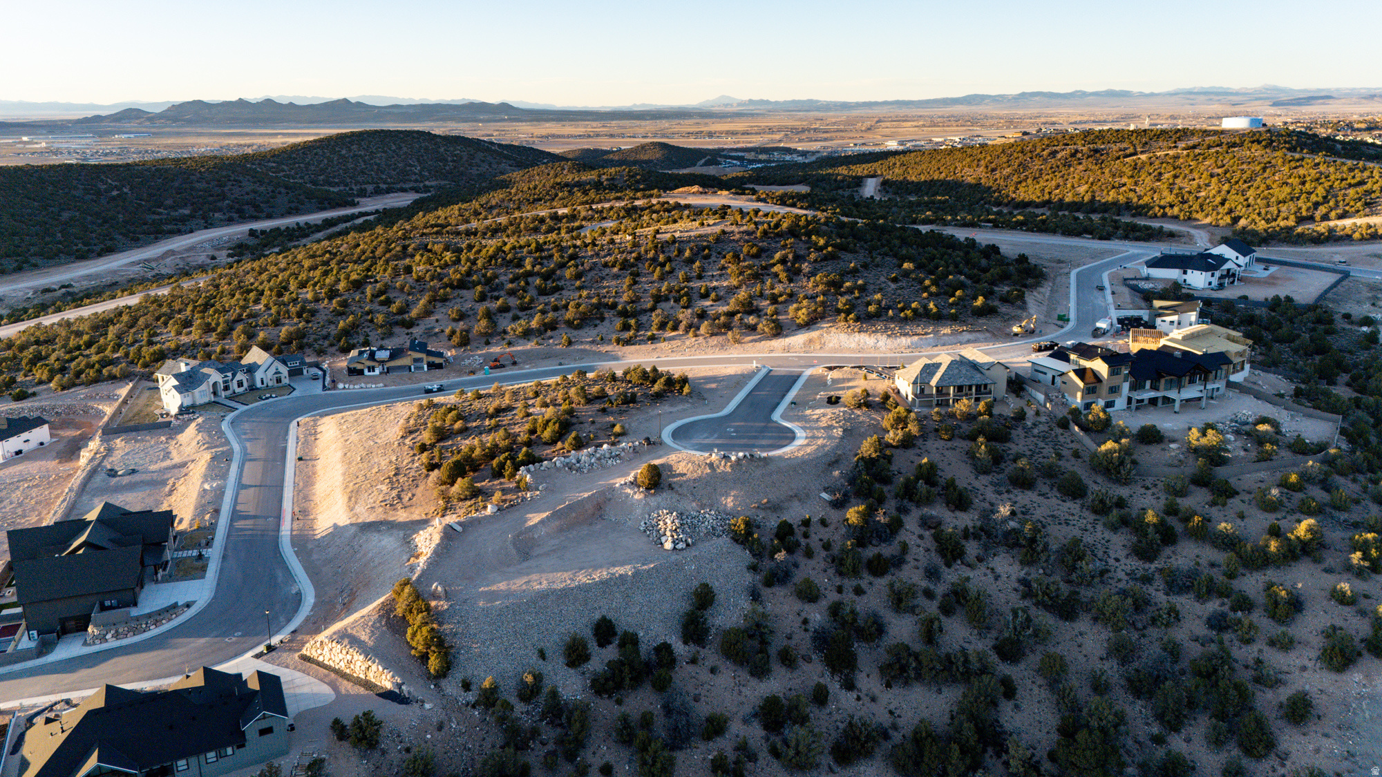 SADDLEBACK RIDGE - Land