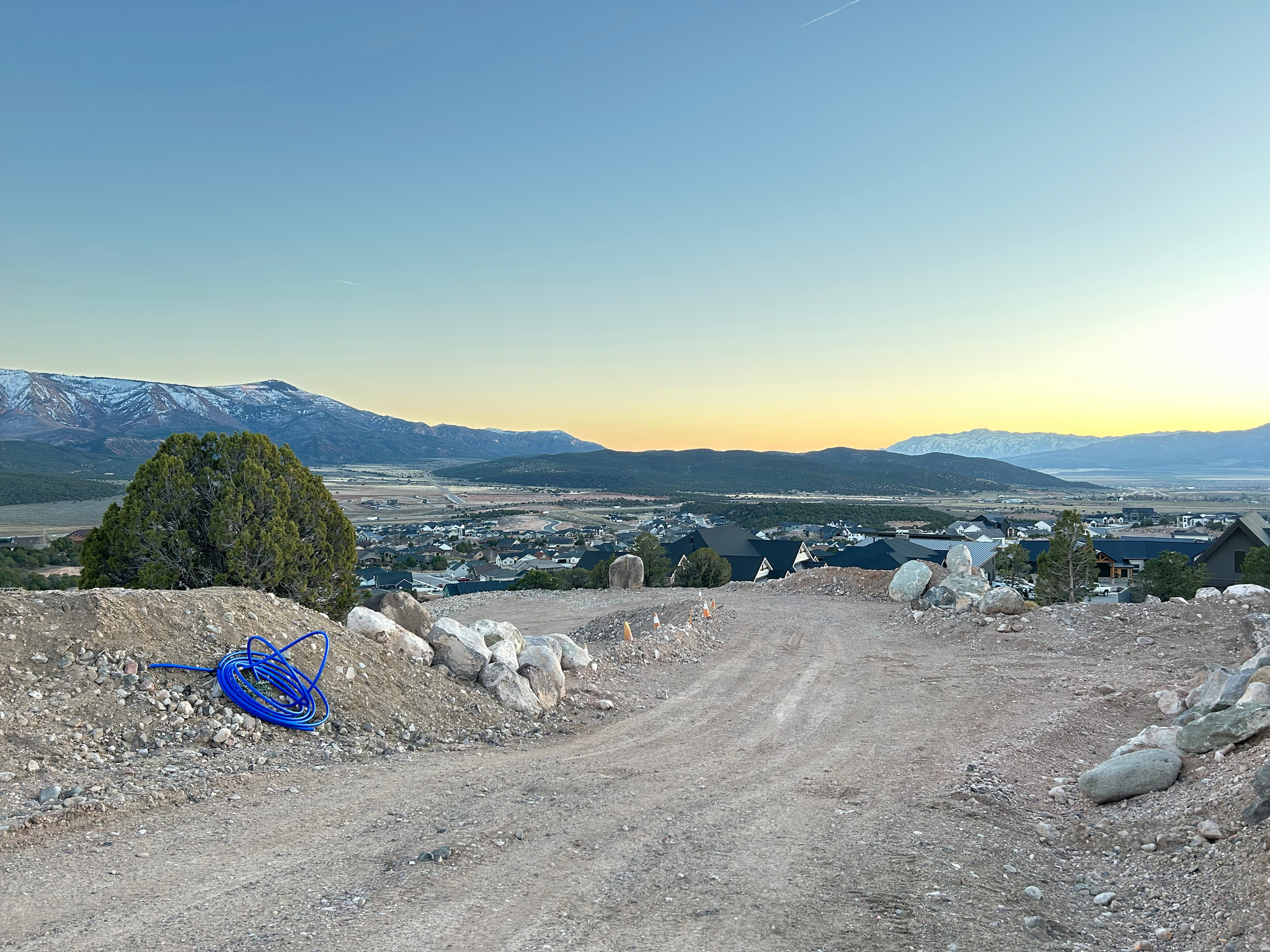 SADDLEBACK RIDGE - Land