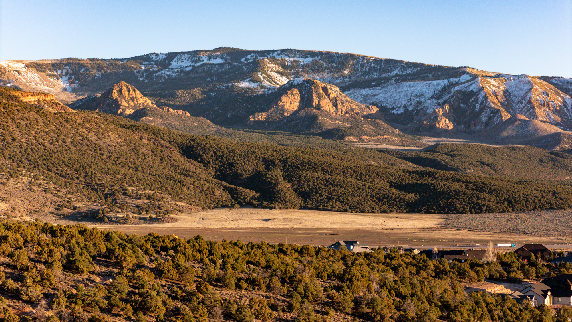 SADDLEBACK RIDGE - Land