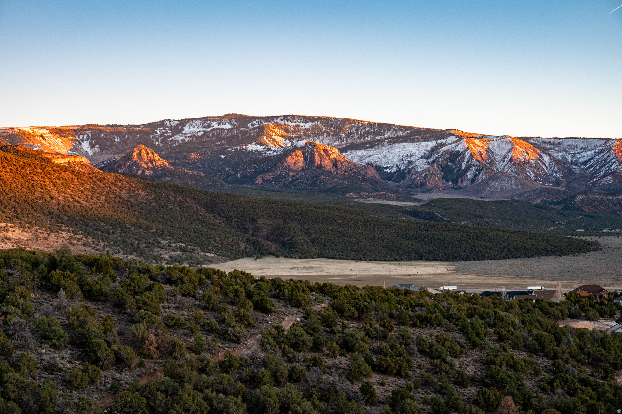 SADDLEBACK RIDGE - Land