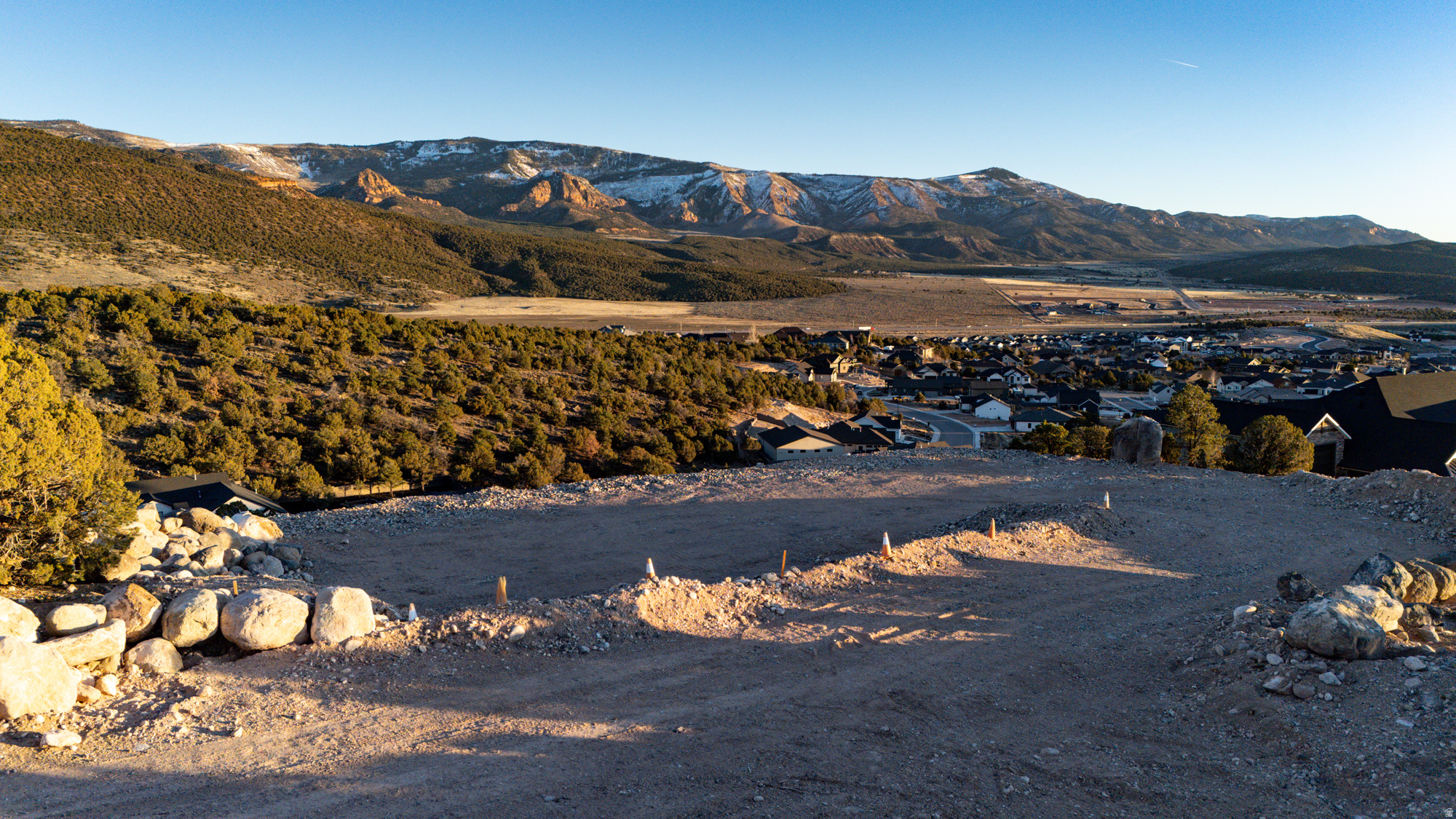 SADDLEBACK RIDGE - Land