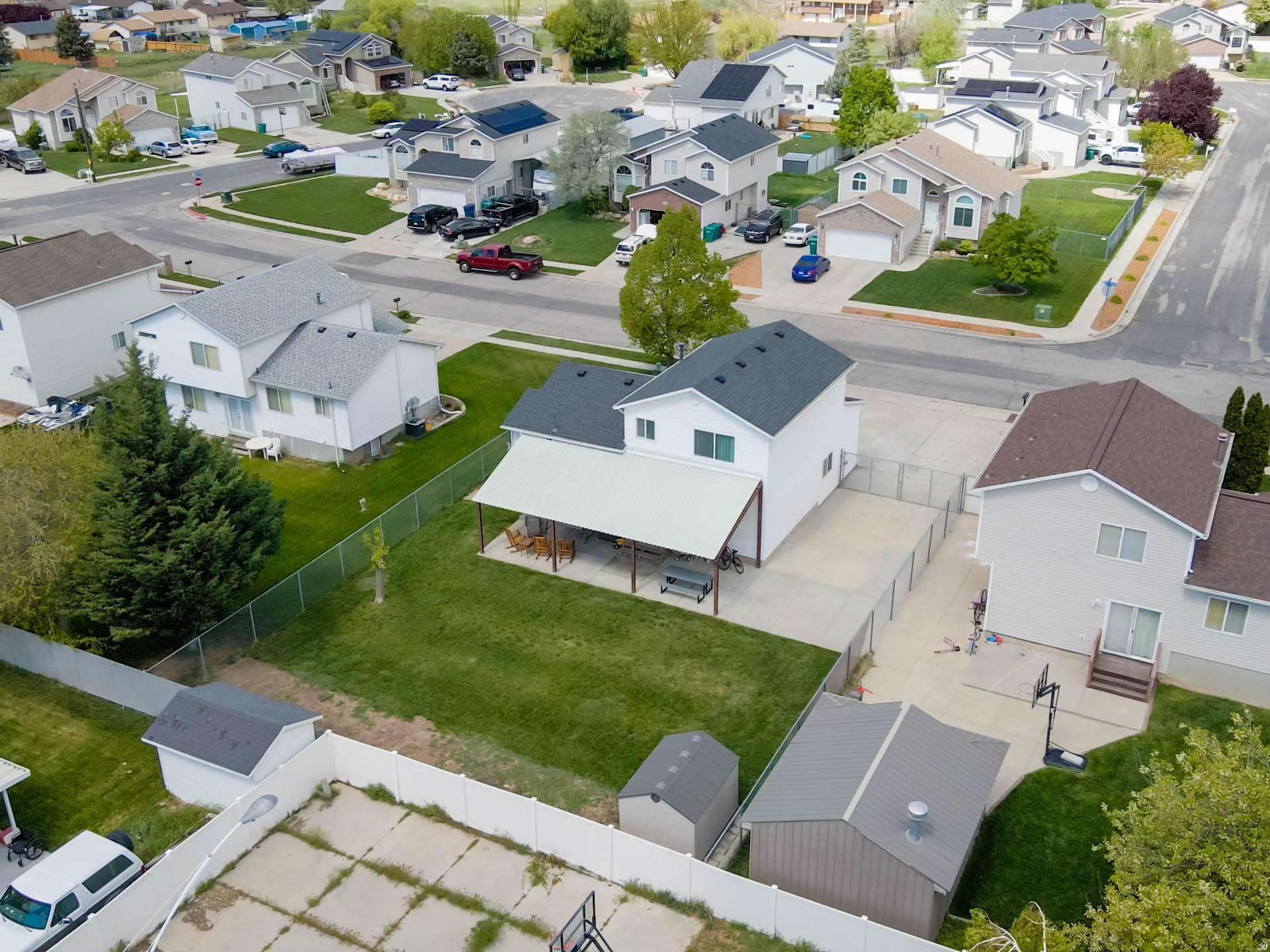 WOODMERE ESTATES - Residential