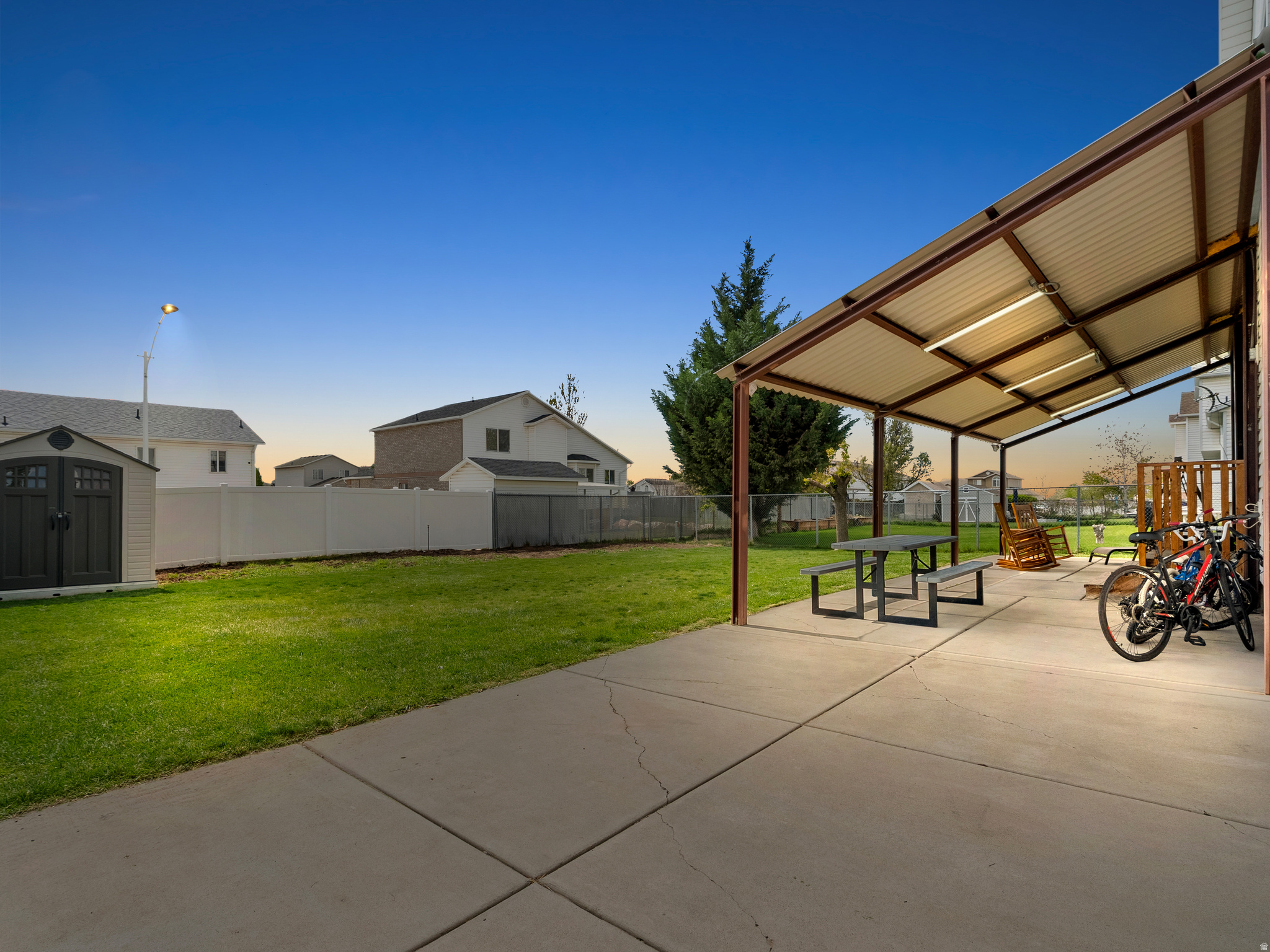 WOODMERE ESTATES - Residential