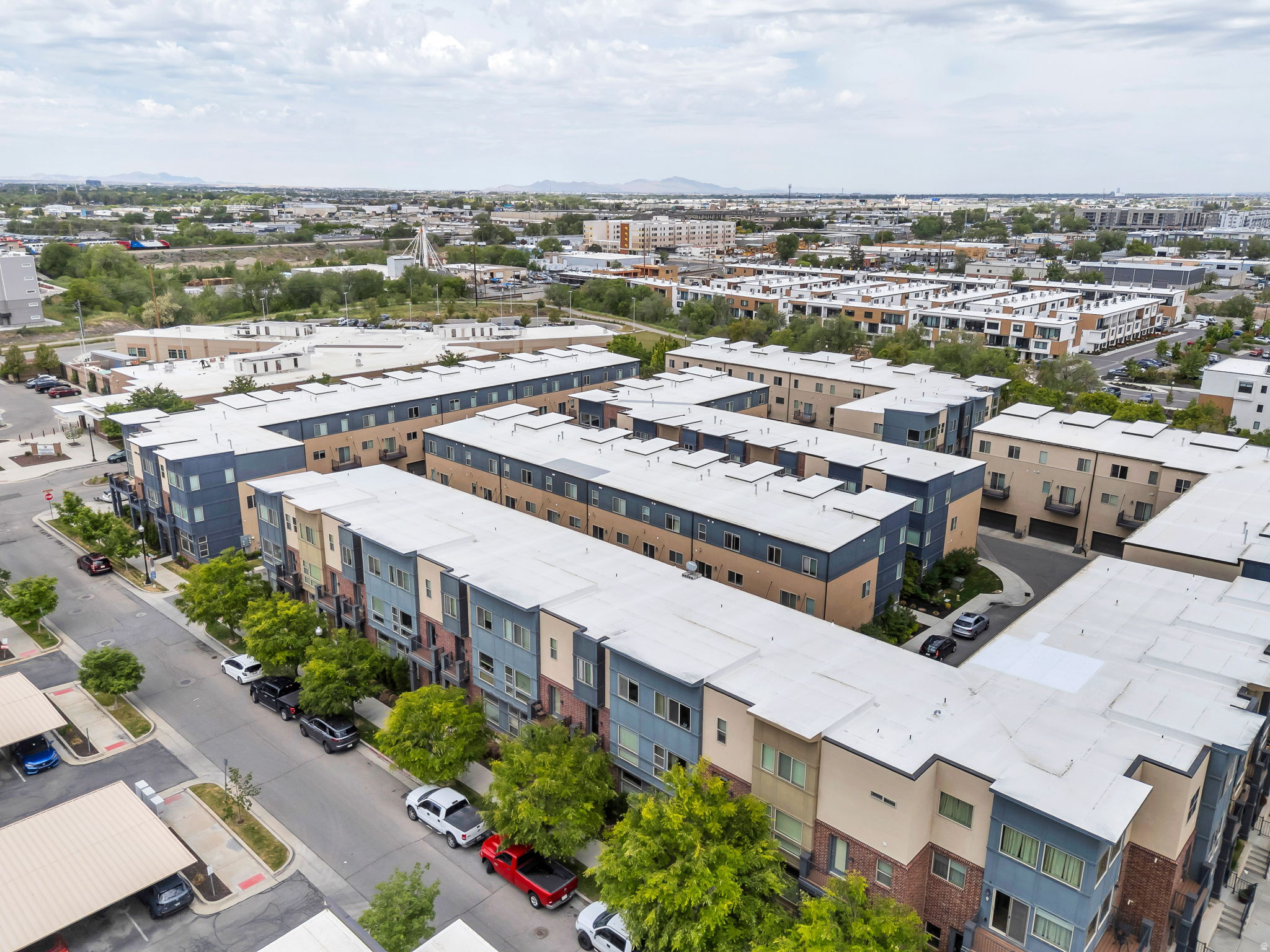 BIRKHILL TOWNHOUSES - Residential