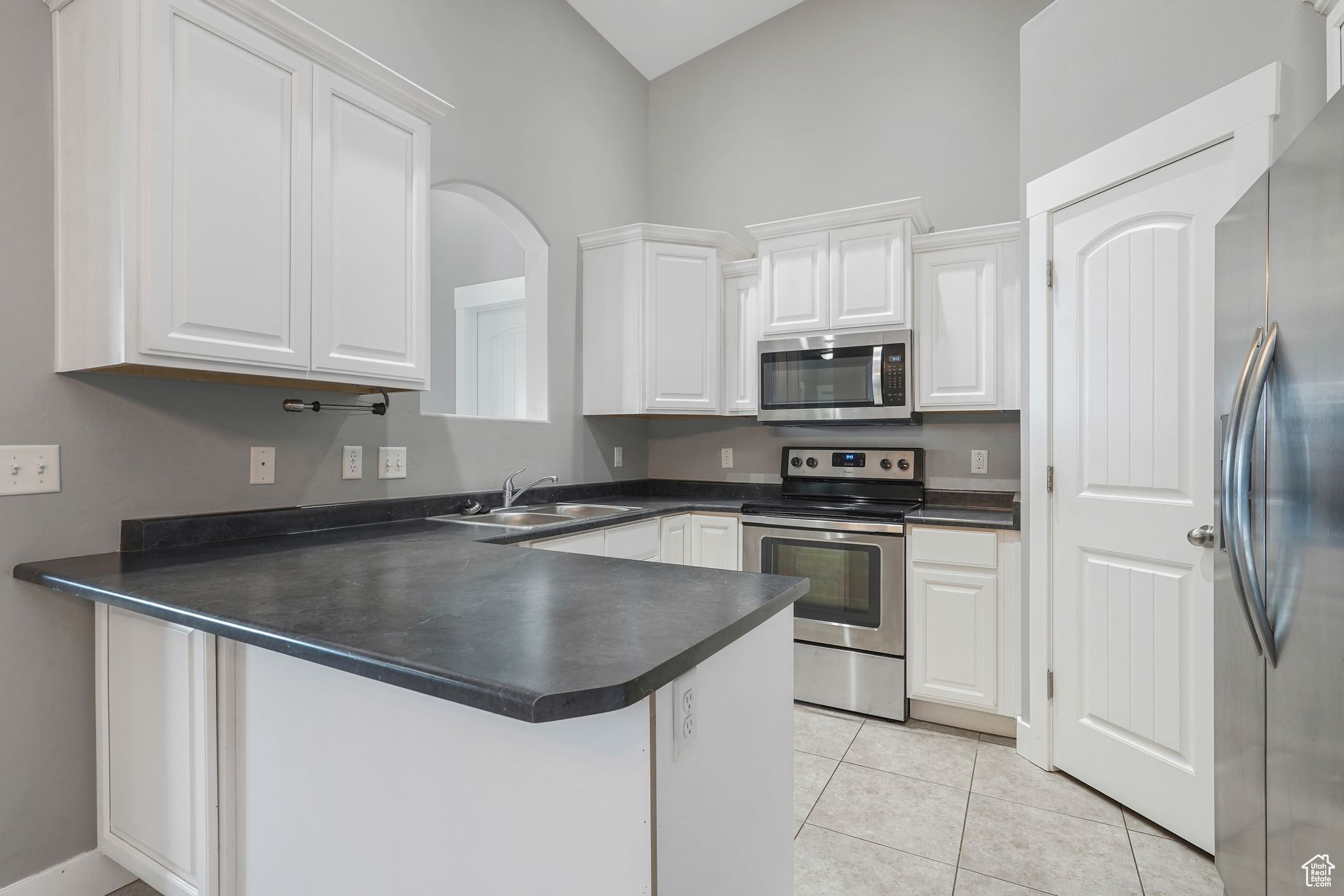 HILLCREST CONDO - Residential