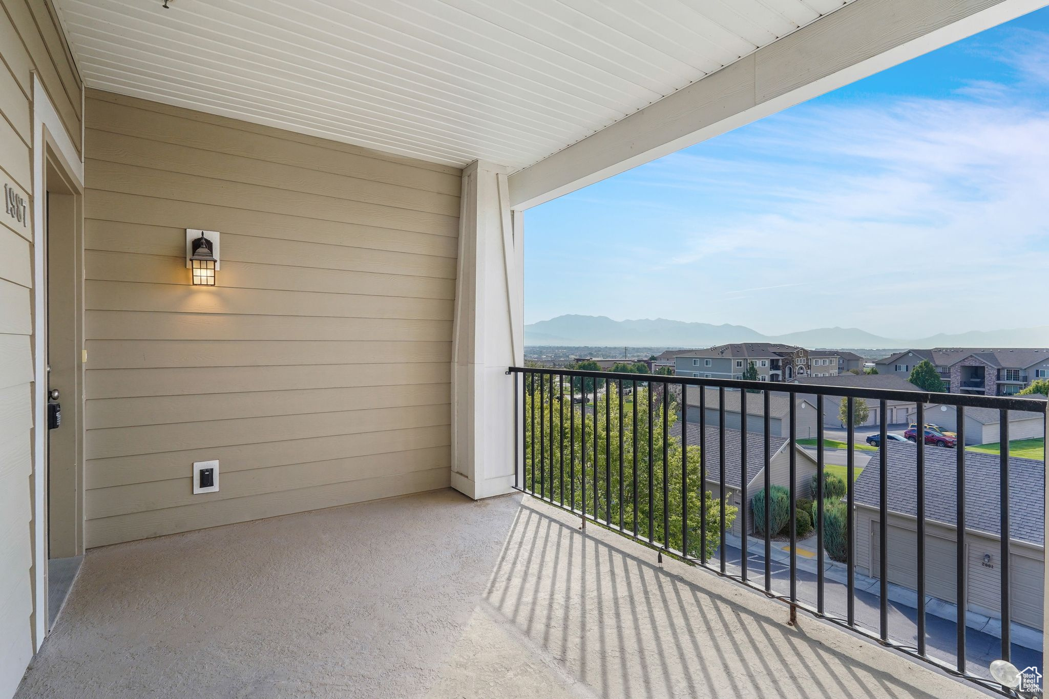 HILLCREST CONDO - Residential