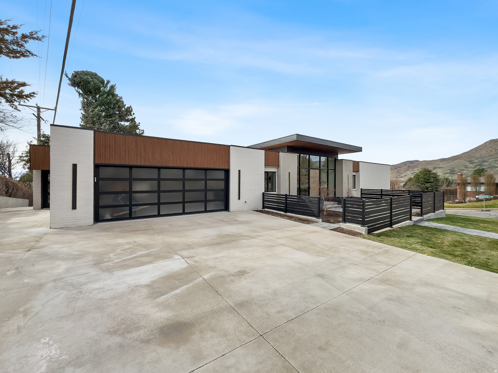 ST MARY HILL - Residential