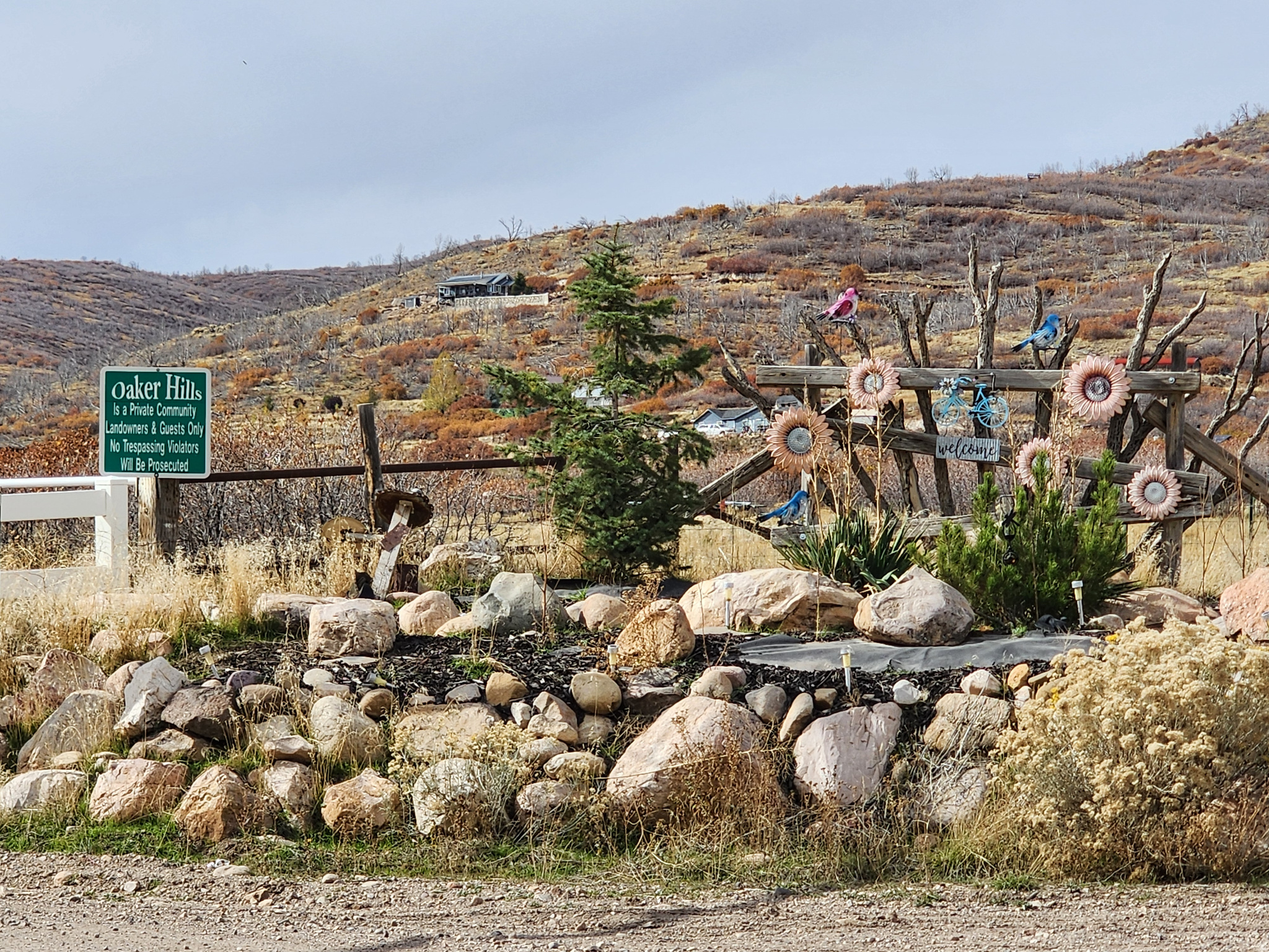 OAKER HILLS - Land