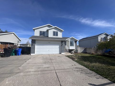 Photo of 5430 W 7000 S, West Jordan, UT 84084 (MLS # 2147904)