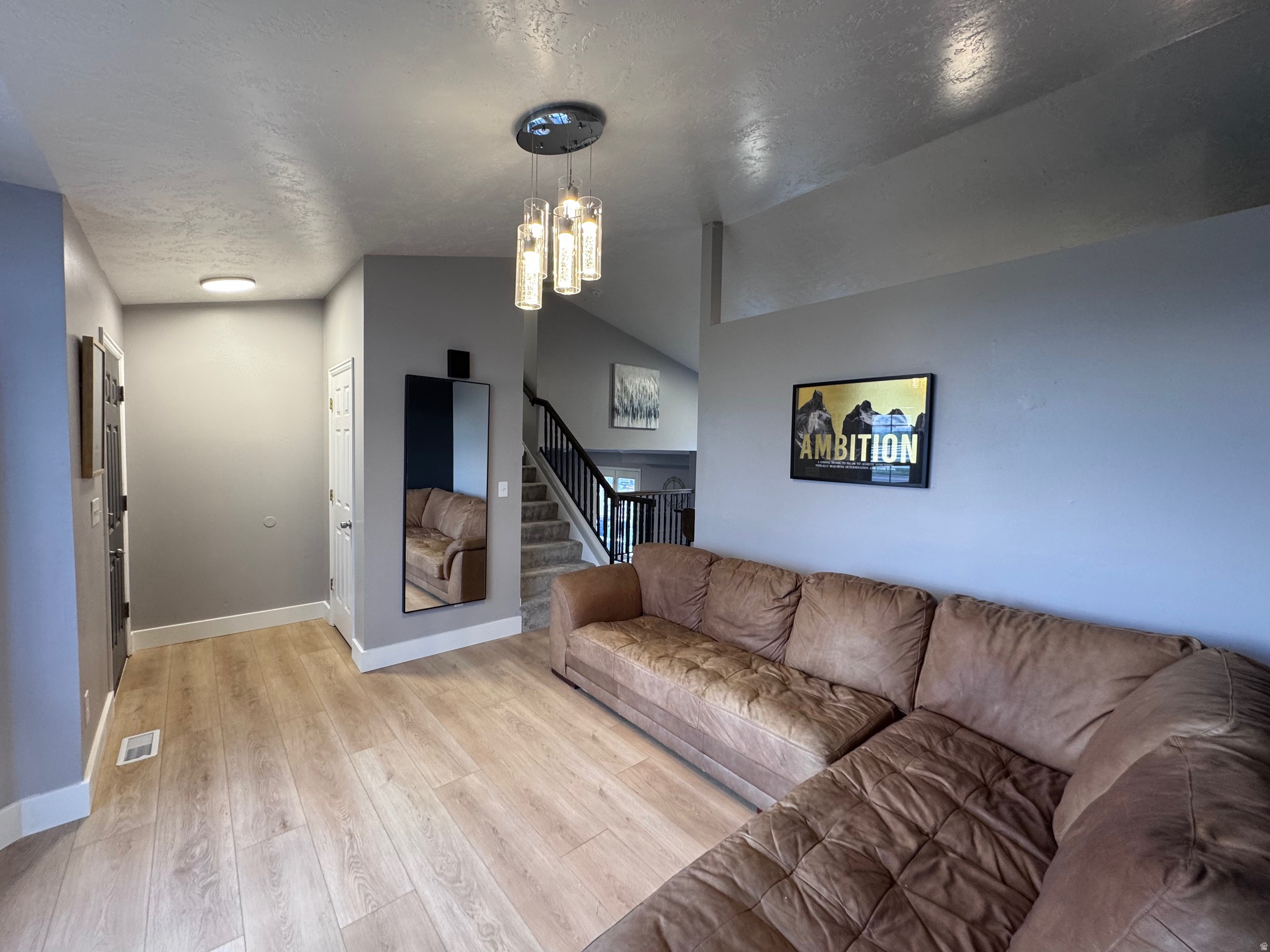 OQUIRRH SHADOWS - Residential