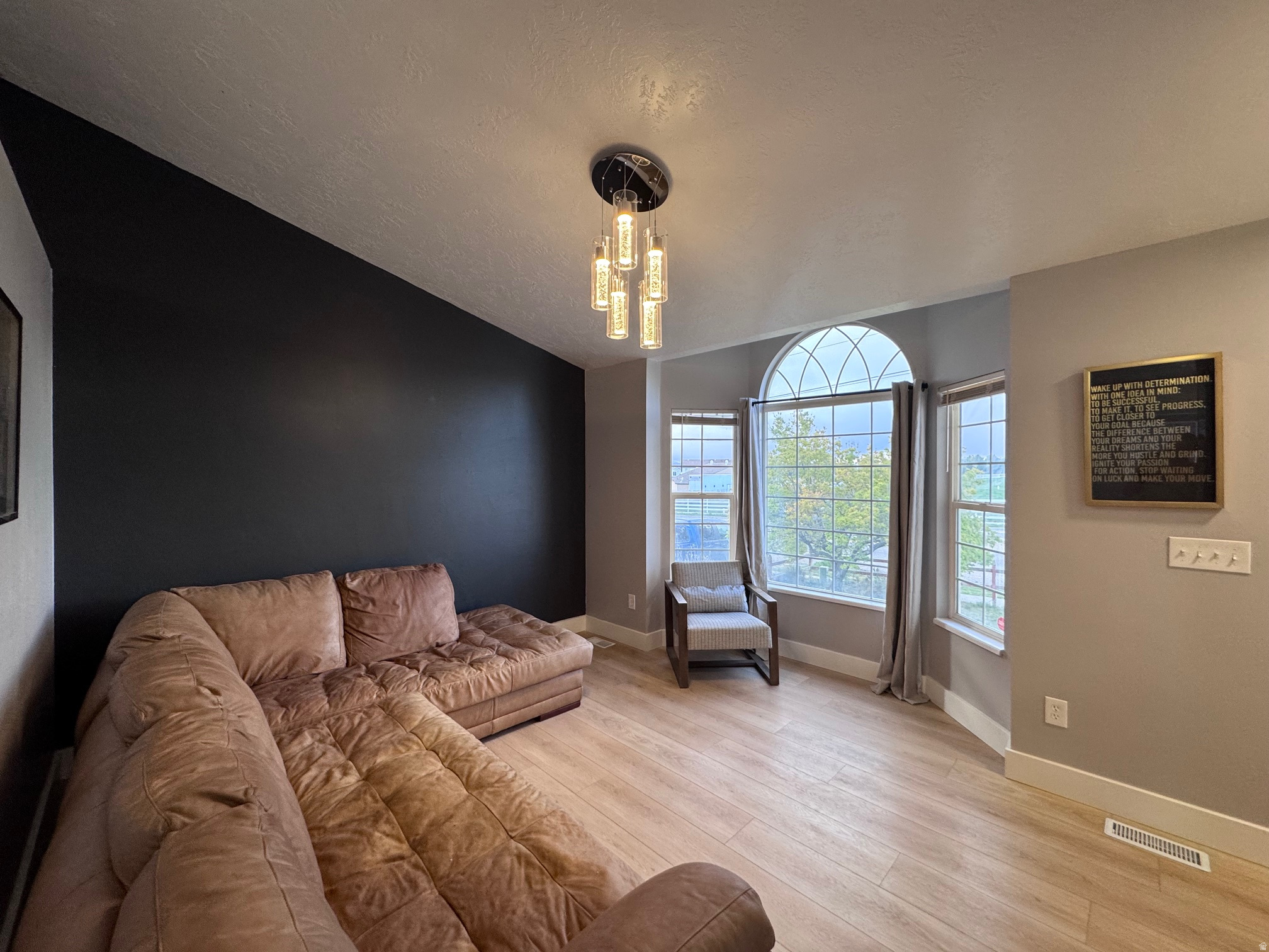 OQUIRRH SHADOWS - Residential