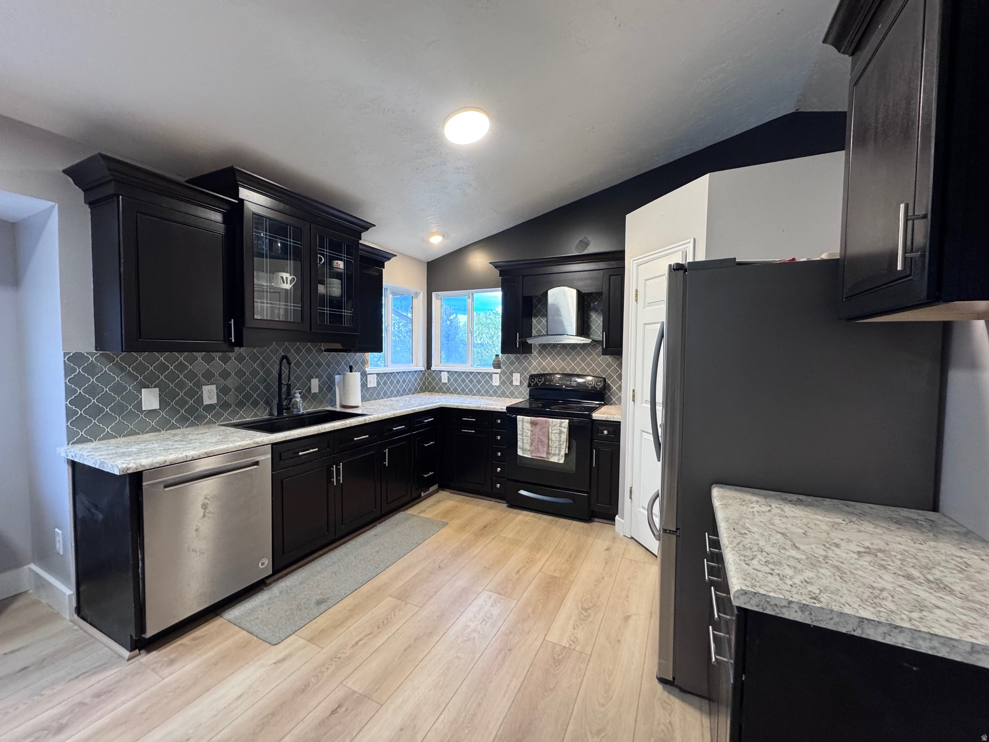 OQUIRRH SHADOWS - Residential