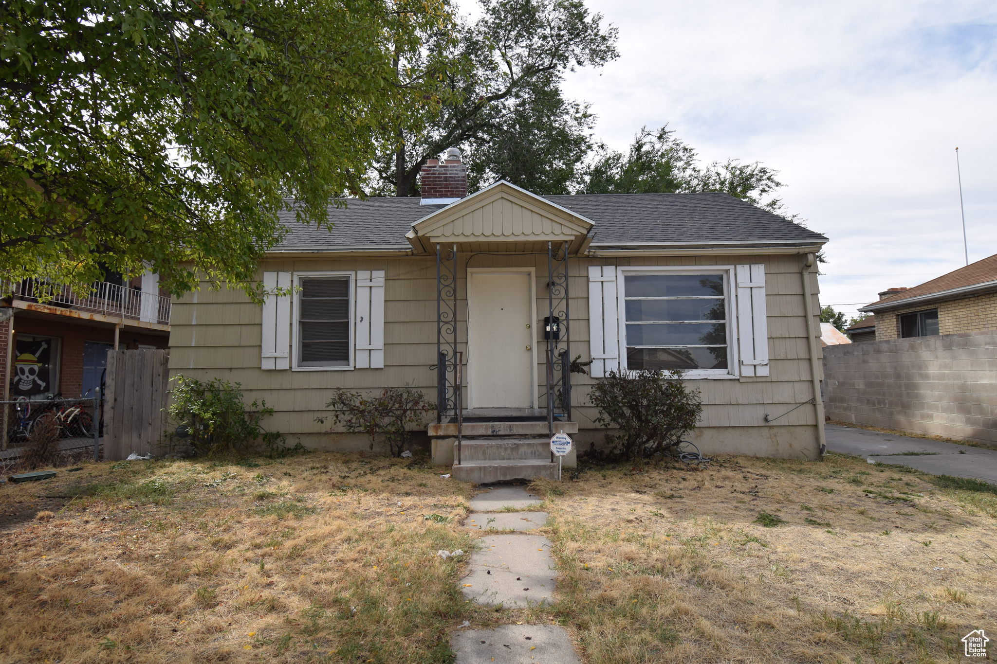 Full of character and potential, this 3 bedroom, 2 bathroom bungalow offers a rare chance to build equity in today's market. A good roof, detached garage, and wet bar give you a strong starting point, while the rest of the home is ready for your updates and personal style. Whether you're looking for a project home or affordable space to grow into, this property is a blank canvas waiting for the right touch.
