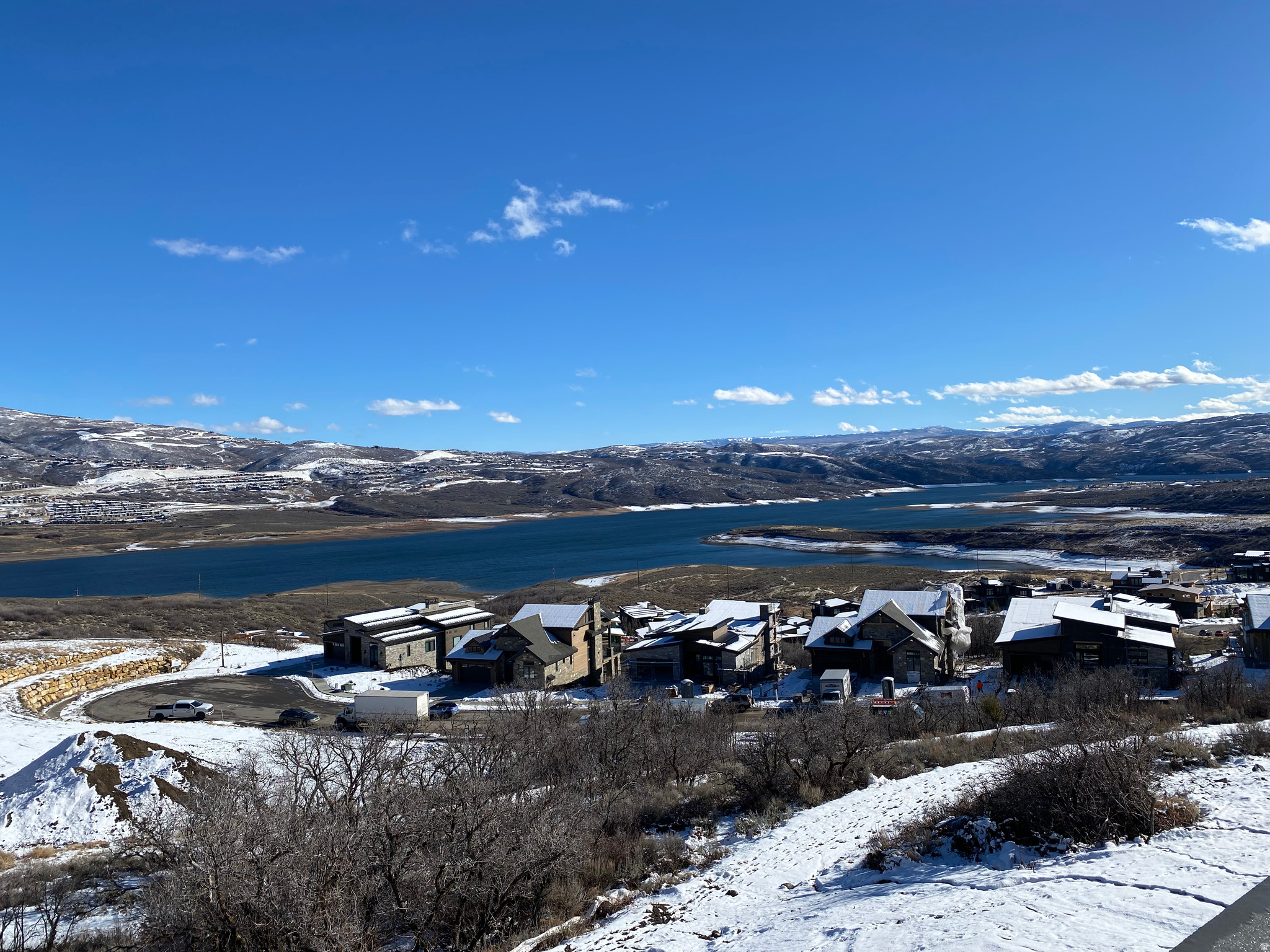 AMANTI LAGO - Residential