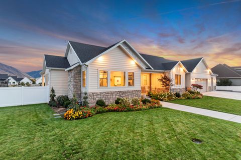 Tiny photo for 496 E 1200 N, Mapleton, UT 84664 (MLS # 2120567)