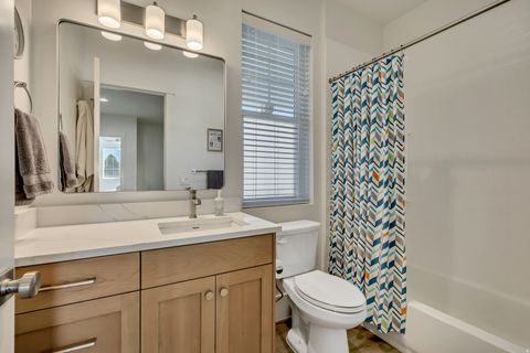 Tiny photo for 496 E 1200 N, Mapleton, UT 84664 (MLS # 2120567)