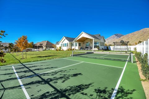 Tiny photo for 496 E 1200 N, Mapleton, UT 84664 (MLS # 2120567)