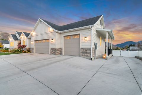 Tiny photo for 496 E 1200 N, Mapleton, UT 84664 (MLS # 2120567)